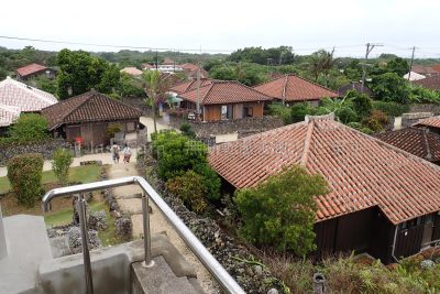沖縄県 竹富島 竹富島町並み保存地区 なごみの塔からの景色4/4