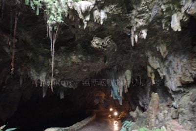 石垣島 ザビチ洞の中へ