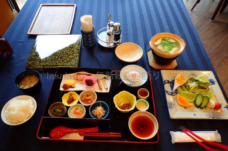 秋田県 セルリアンリゾートAONI 秋田名物を満喫する和会席料理 朝食